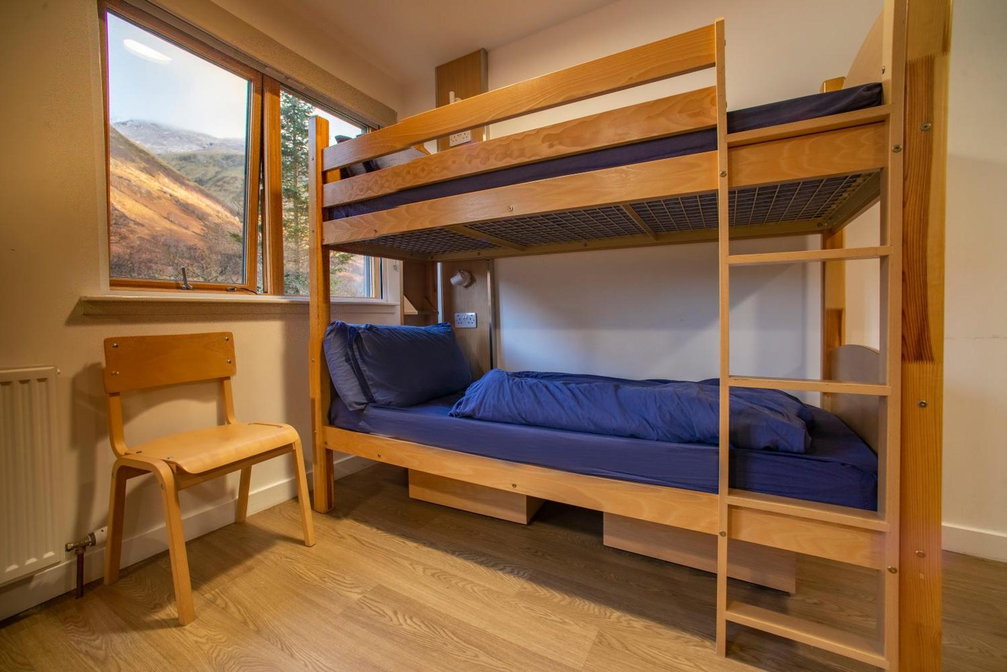 Glen Nevis Youth Hostel Fort William Exteriör bild A bunk bed