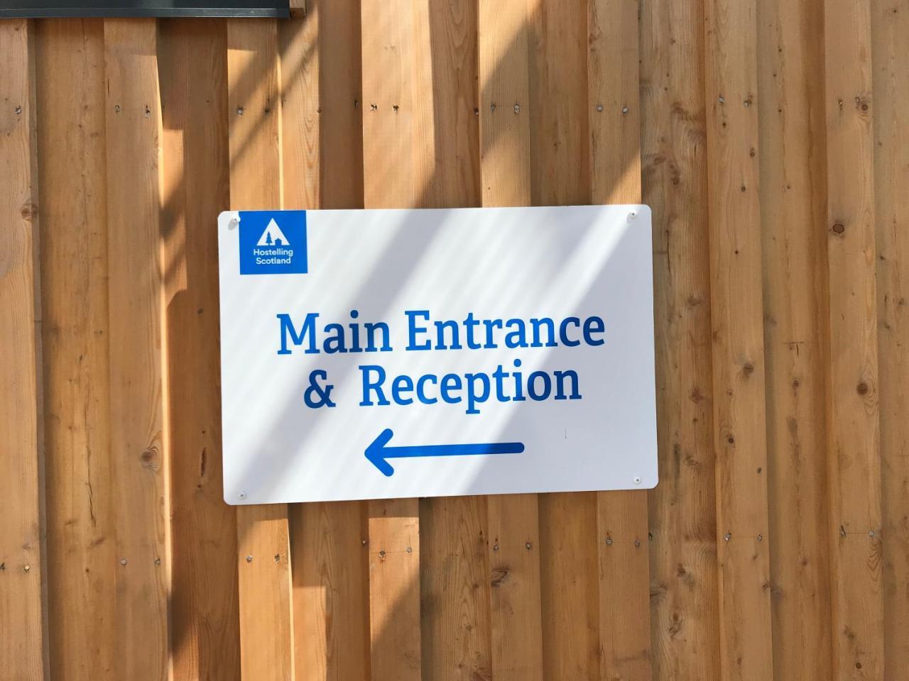 Glen Nevis Youth Hostel Fort William Exteriör bild A sign at the entrance of the National Museum of Scotland
